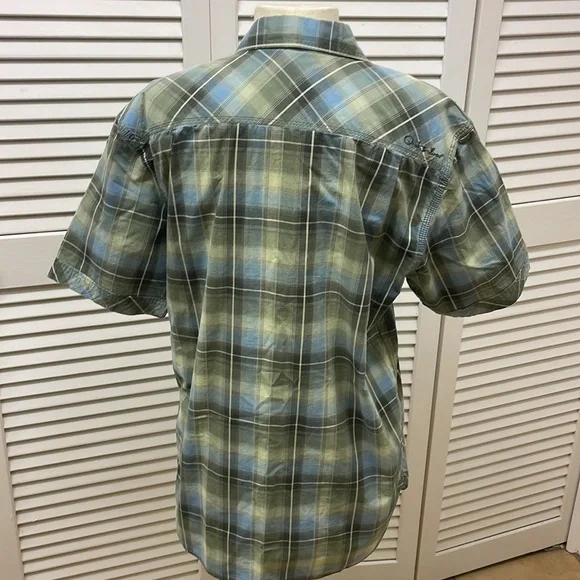 Quicksilver Waterman Collection Plaid Button Down Short Sleeve Shirt Size Med - Picture 2 of 4